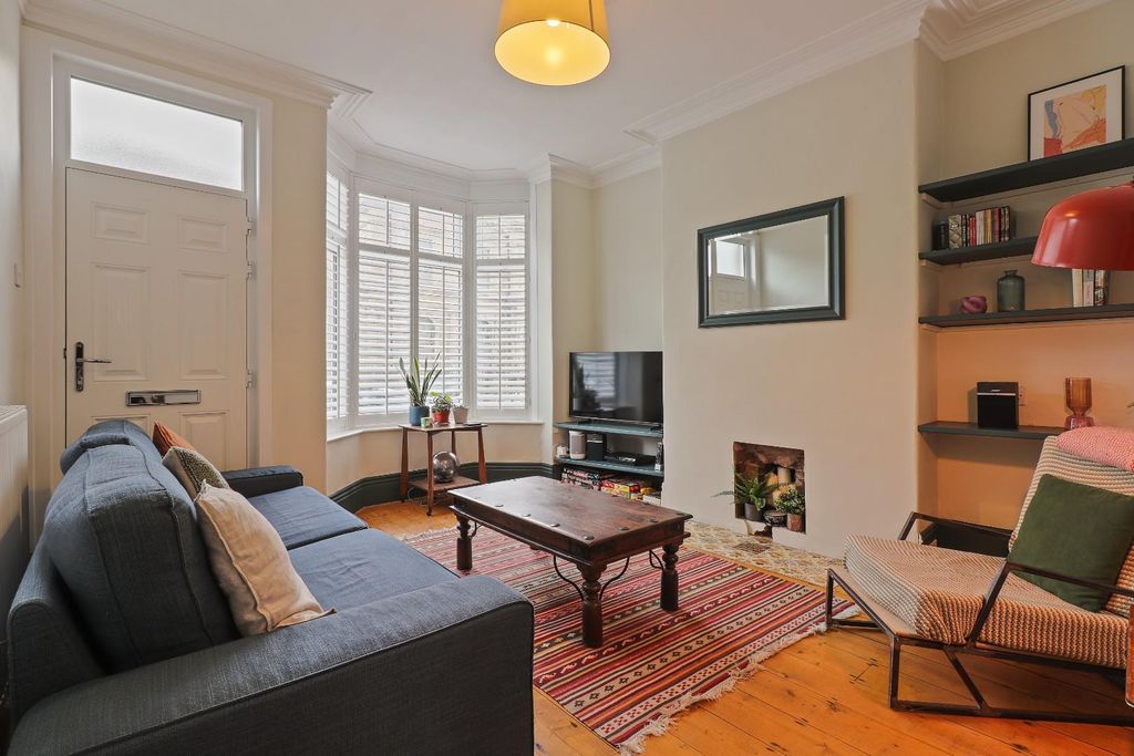 Property photo 2 of 26 Living Room