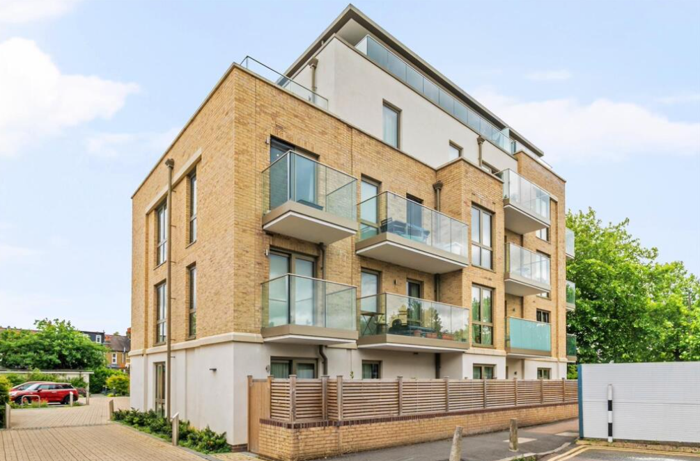 Property photo 1 of 13 External