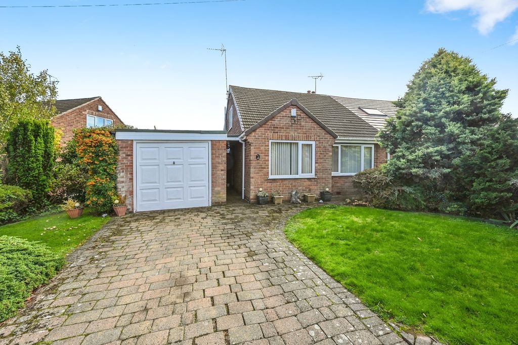 Property photo 2 of 17 Photo