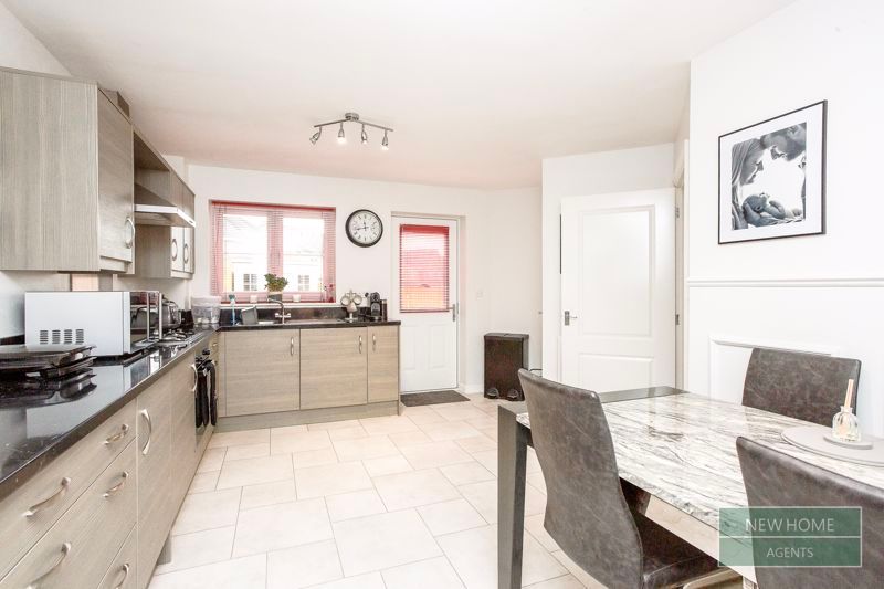 Property photo 3 of 18 Photo 2