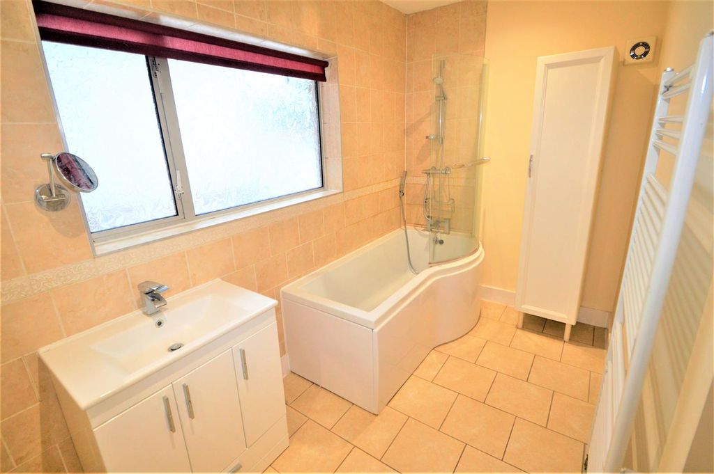 Property photo 3 of 3 Bathroom