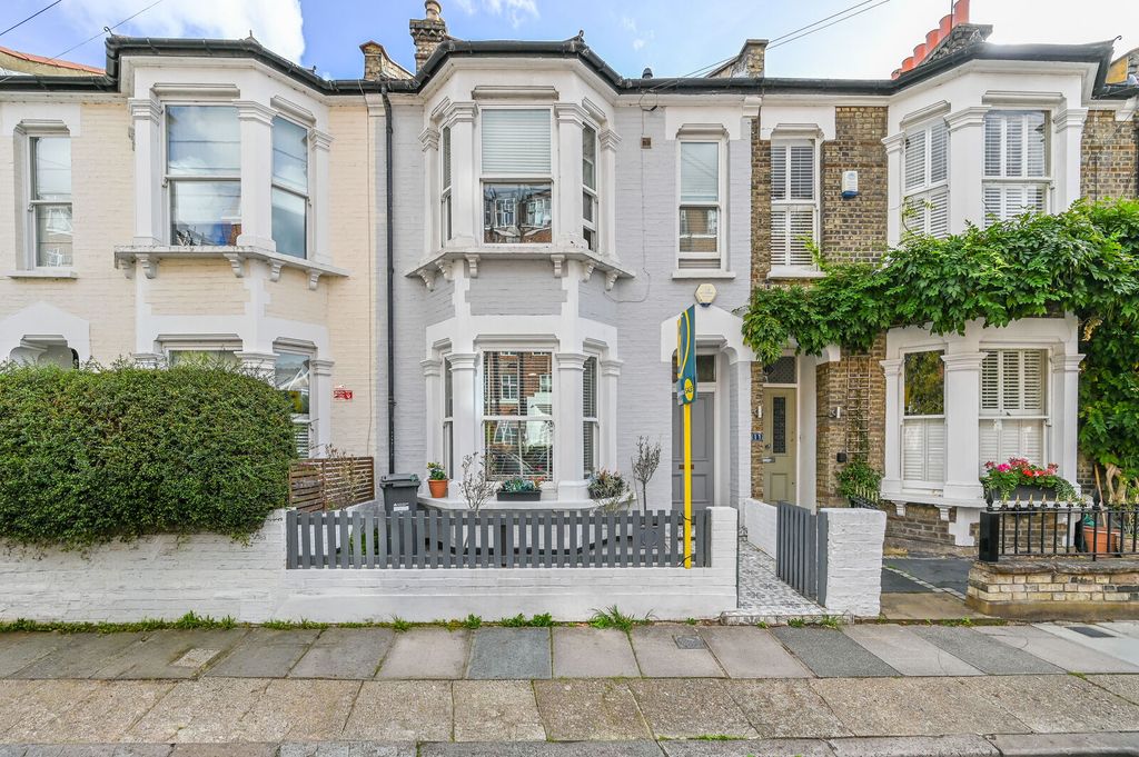 Property photo 1 of 11