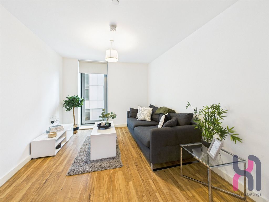 Property photo 2 of 12 Picture No. 16