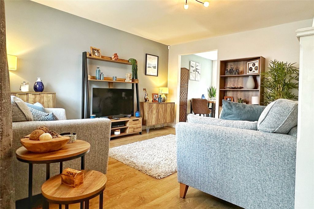Property photo 2 of 15 Living Room