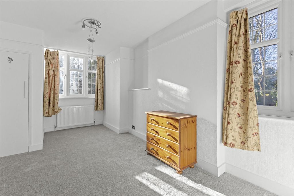 Additional image 8 of 7 bed detached house for saleLucas Road, High Wycombe HP13