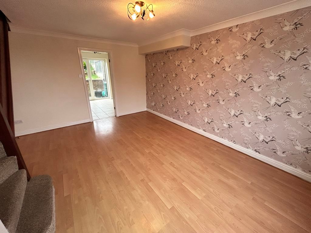 Property photo 3 of 14 Photo 3