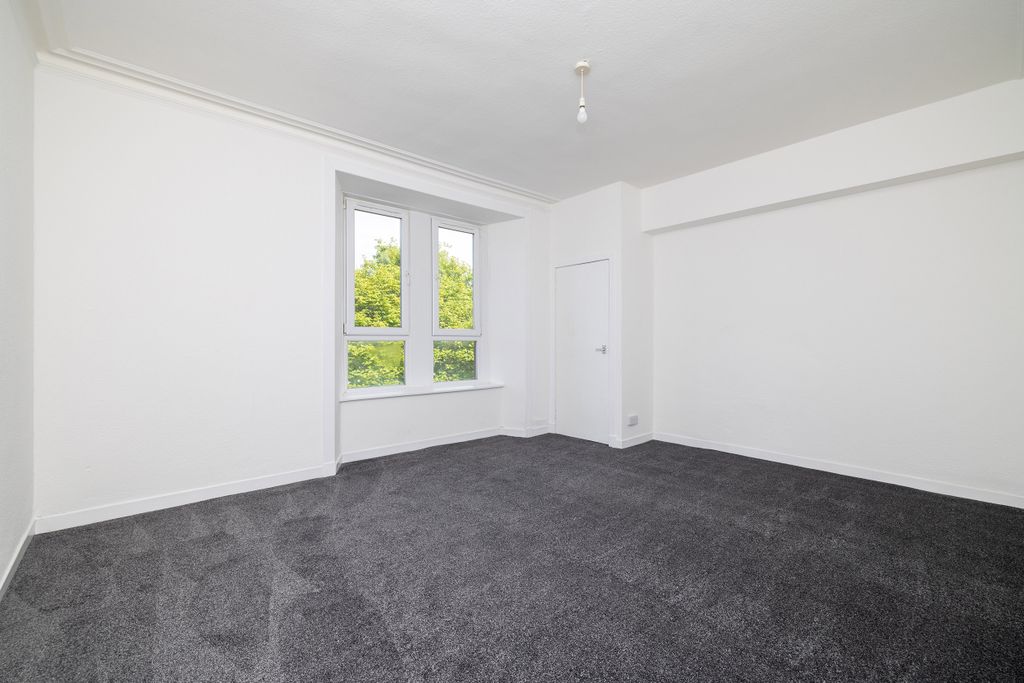 Property photo 2 of 8 Photo 2