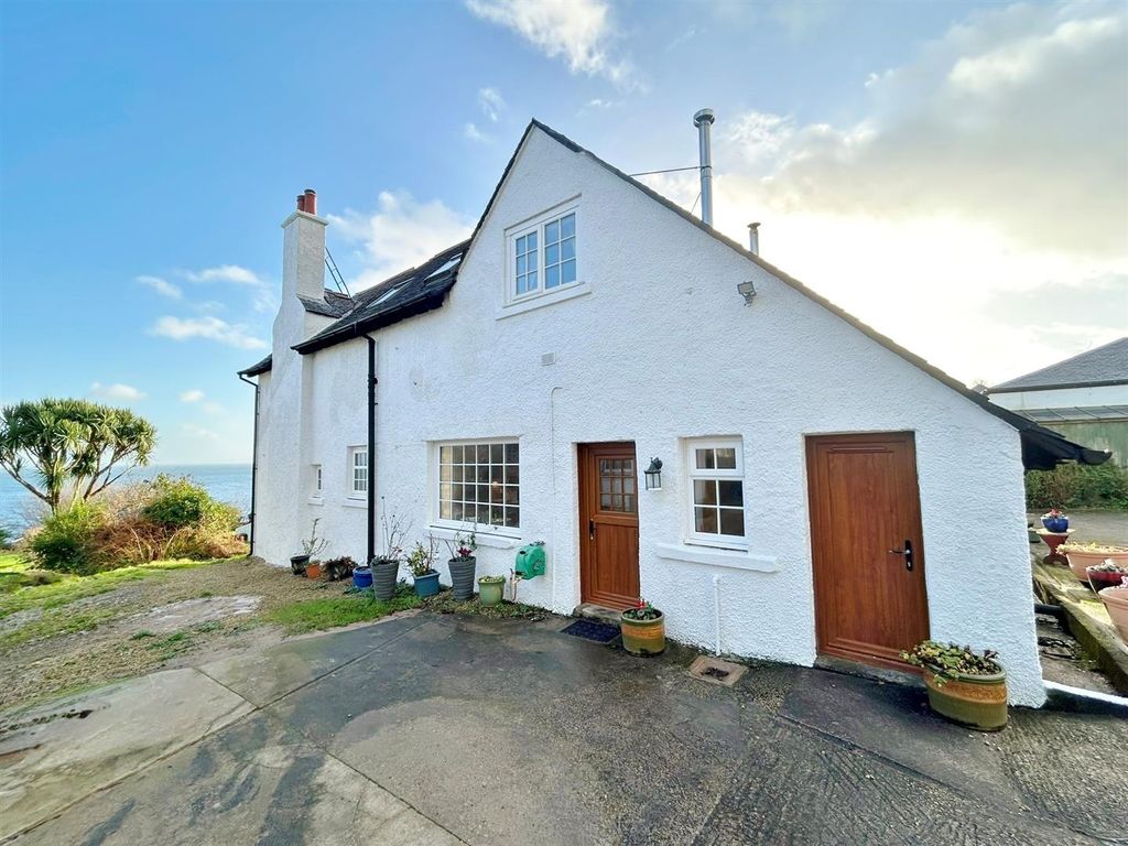 Property photo 3 of 113 Side And Entrance