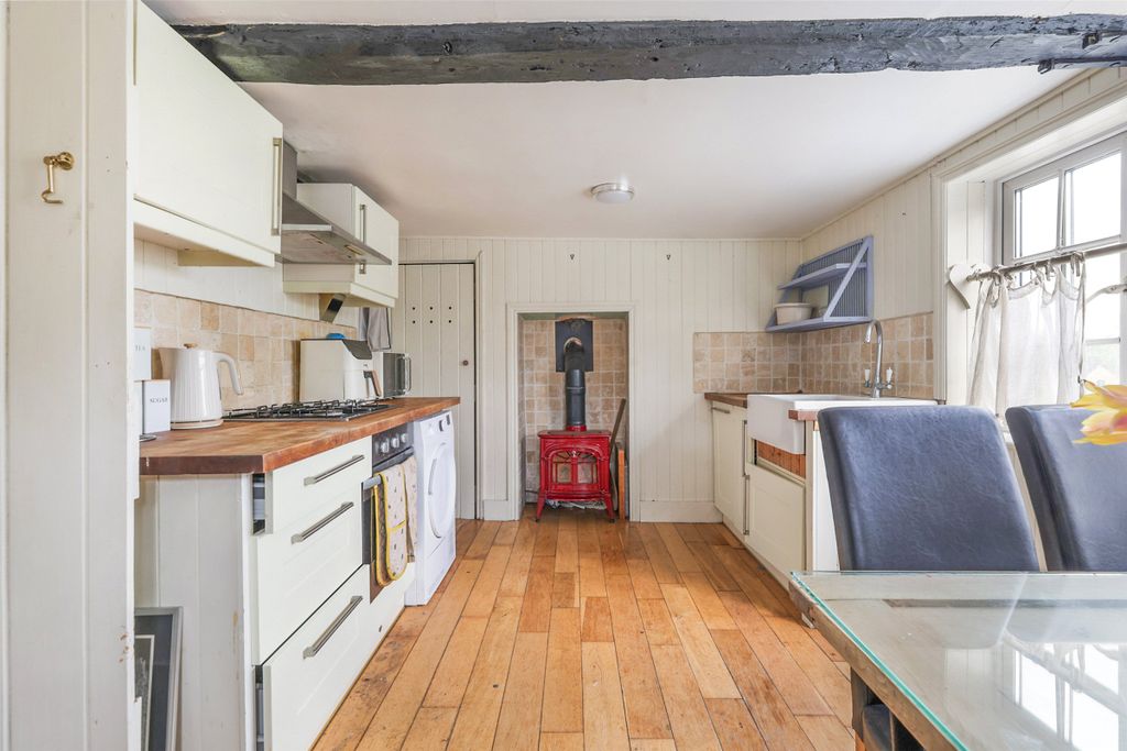 Property photo 3 of 10 Picture No. 13