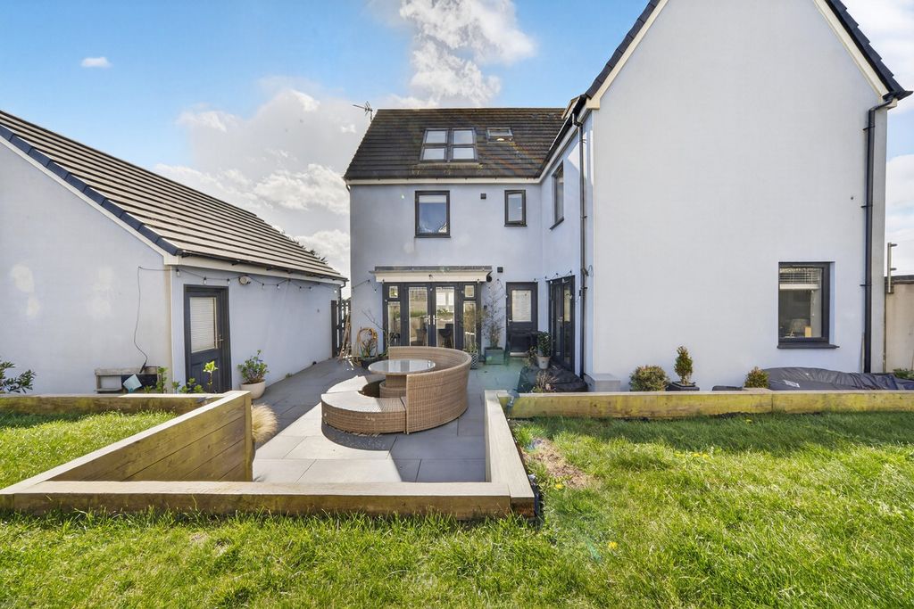 Additional image 17 of 6 bed detached house for saleChannel View, Ogmore-By-Sea CF32