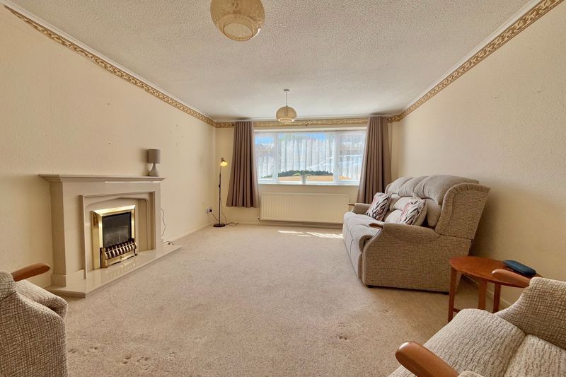 Property photo 3 of 14 Living Room