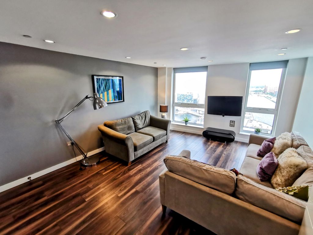 Property photo 2 of 26