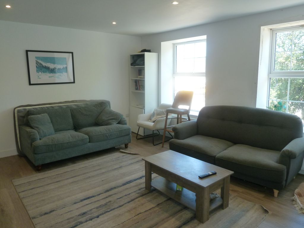 Property photo 2 of 3 Living Room