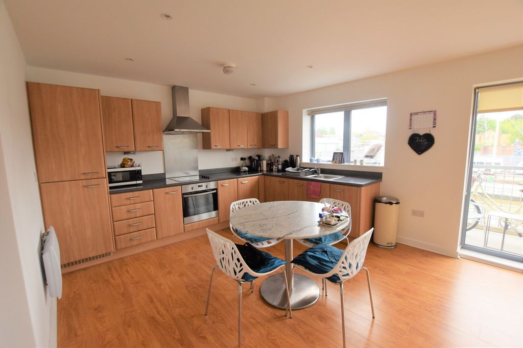 Property photo 2 of 7