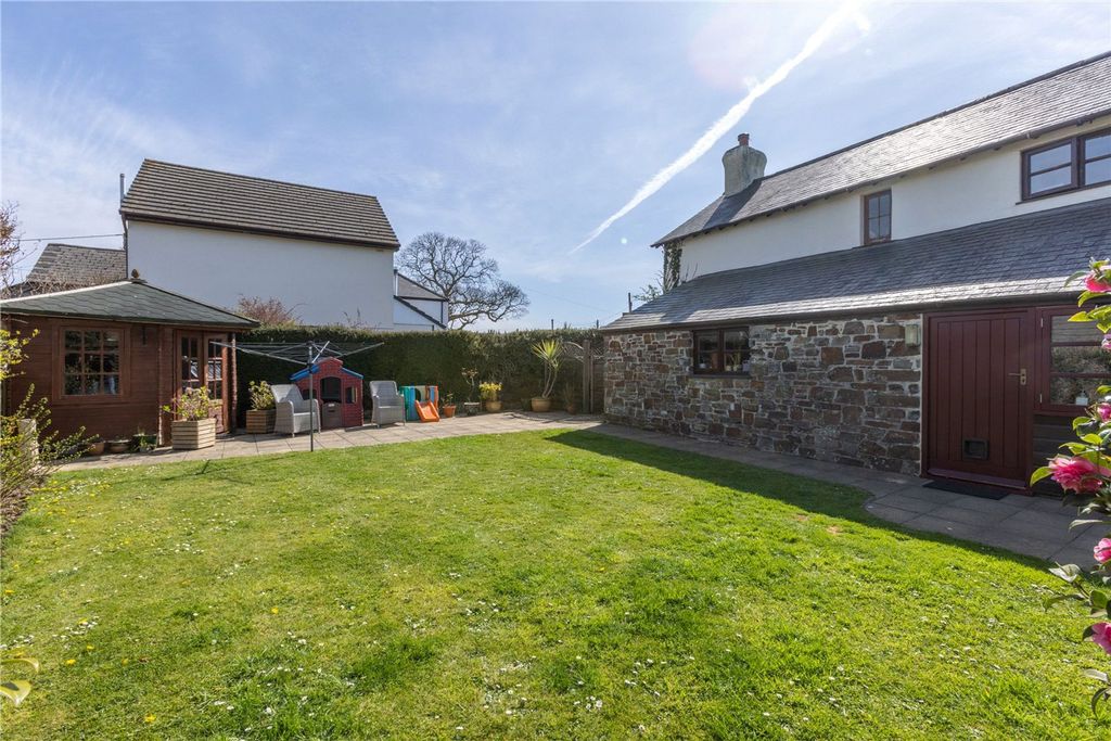 Property photo 3 of 13 Picture No. 02