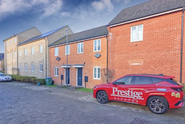 Property photo 1 of 8 Front