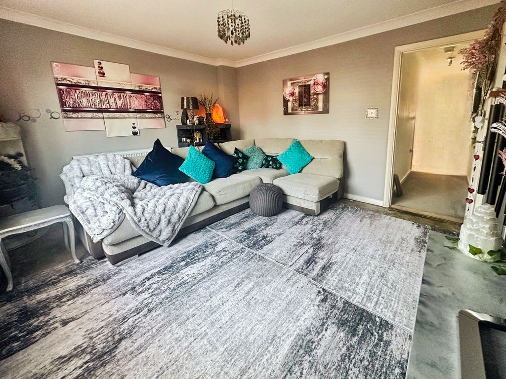 Property photo 3 of 13 Lower Park Road