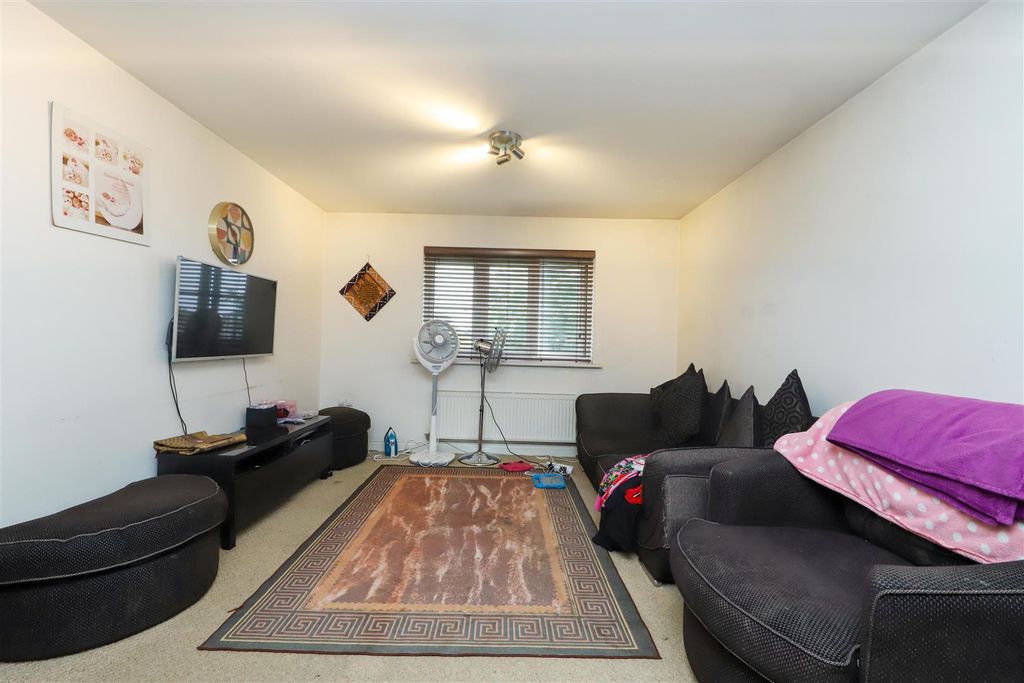 Property photo 3 of 8 Living Room