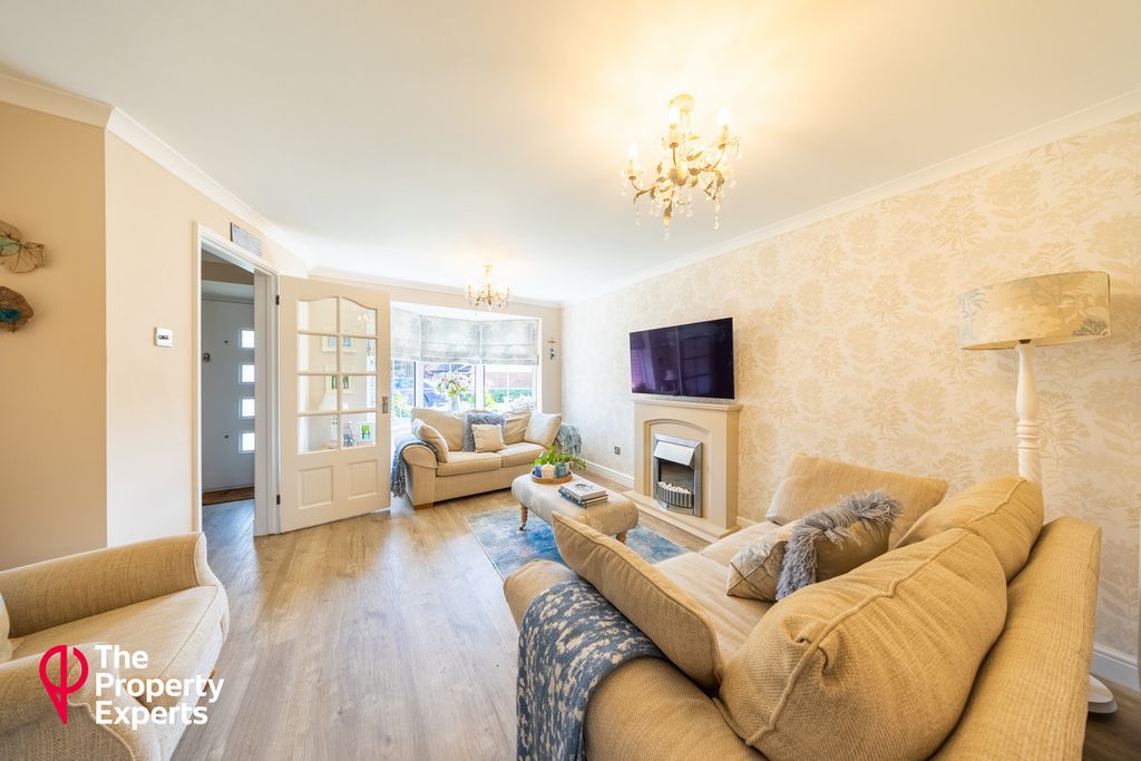 Property photo 2 of 16
