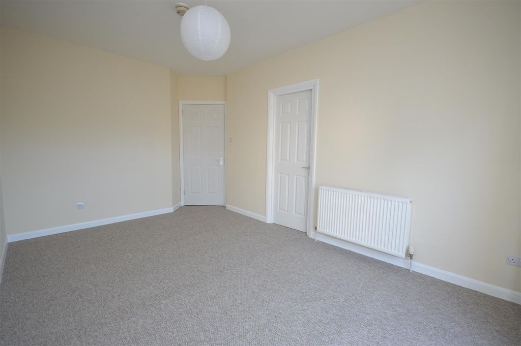 Property photo 3 of 10 3.Jpg