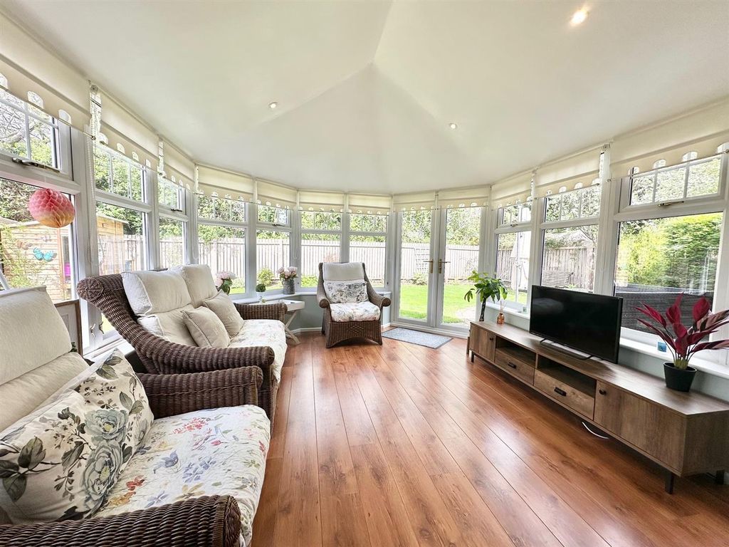 Property photo 3 of 36 16.Jpg