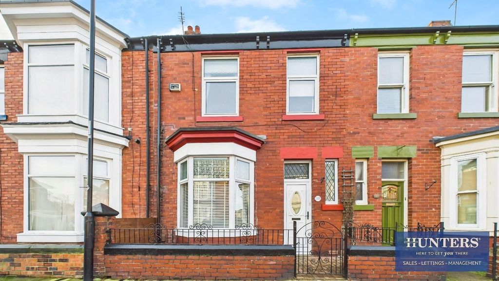 Property photo 1 of 19 External