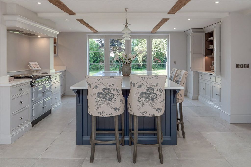 Property photo 3 of 33 Illidge Green Farm