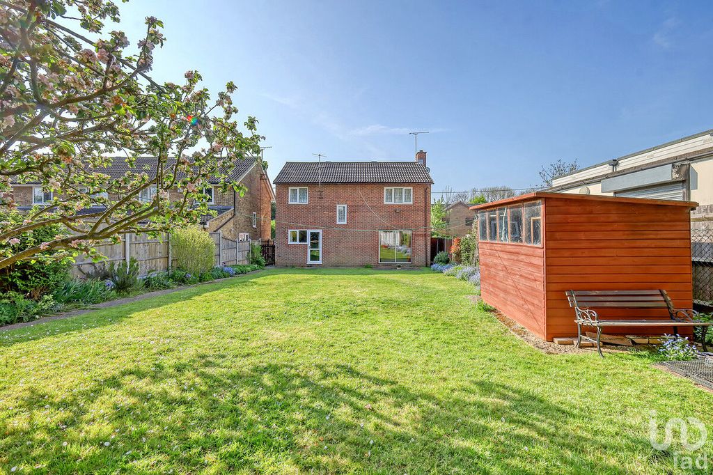 Property photo 2 of 21