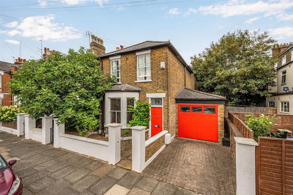 Property photo 1 of 19