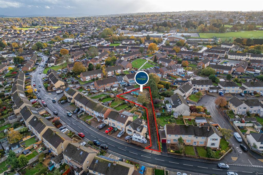 Property photo 1 of 17 Westbourne Garage Site, Westbourne Road Downend, B