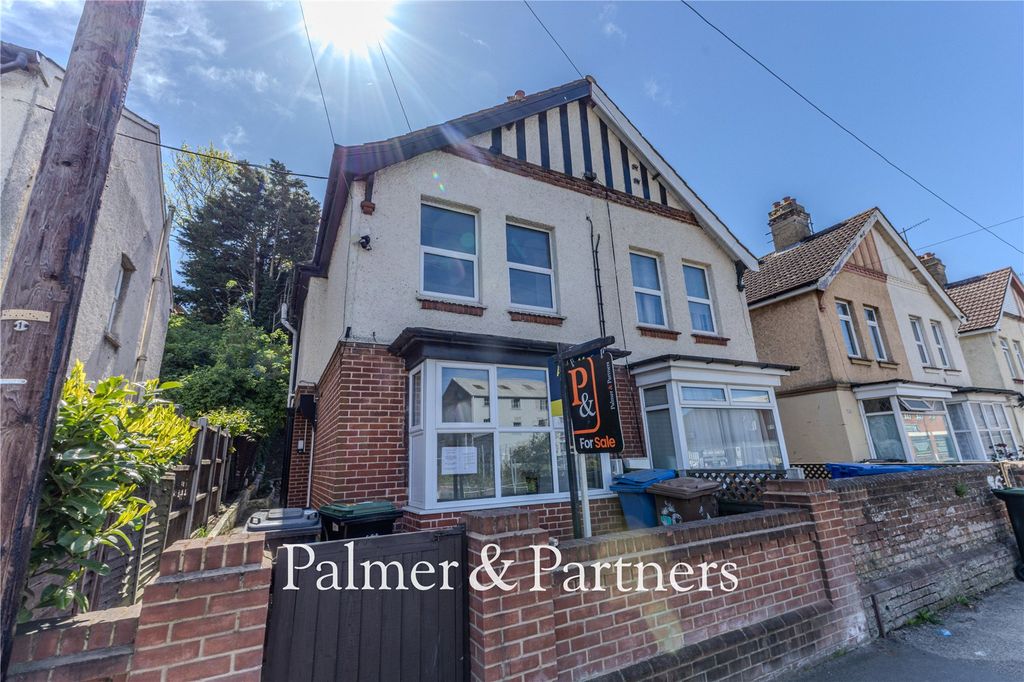 Property photo 1 of 12 Picture No. 04