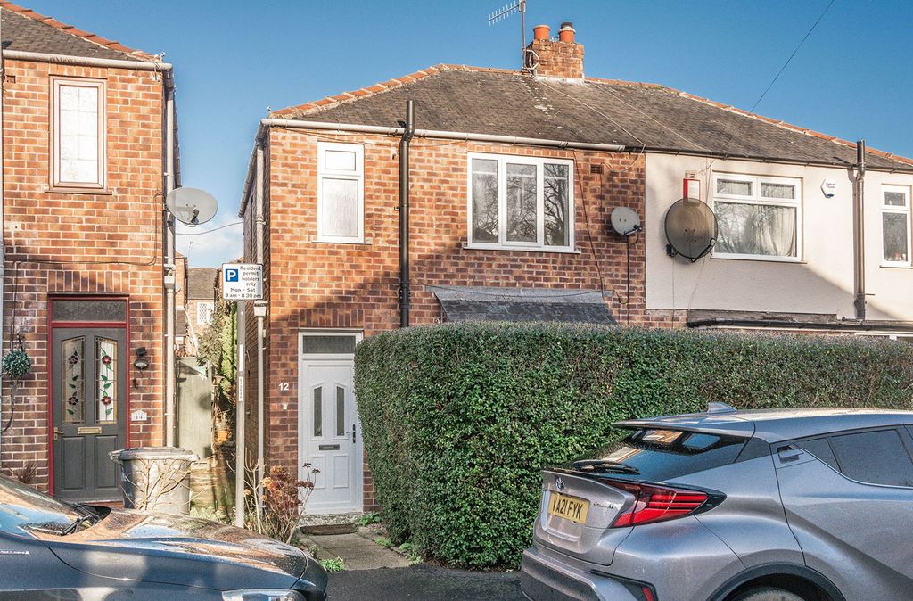 Property photo 1 of 17