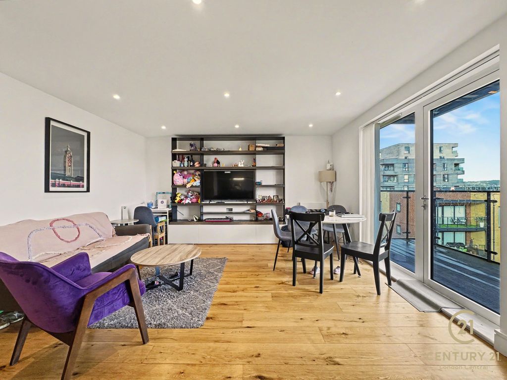 Property photo 1 of 22