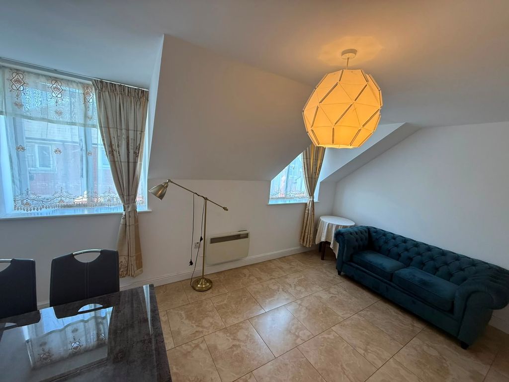 Property photo 1 of 5 Balcony