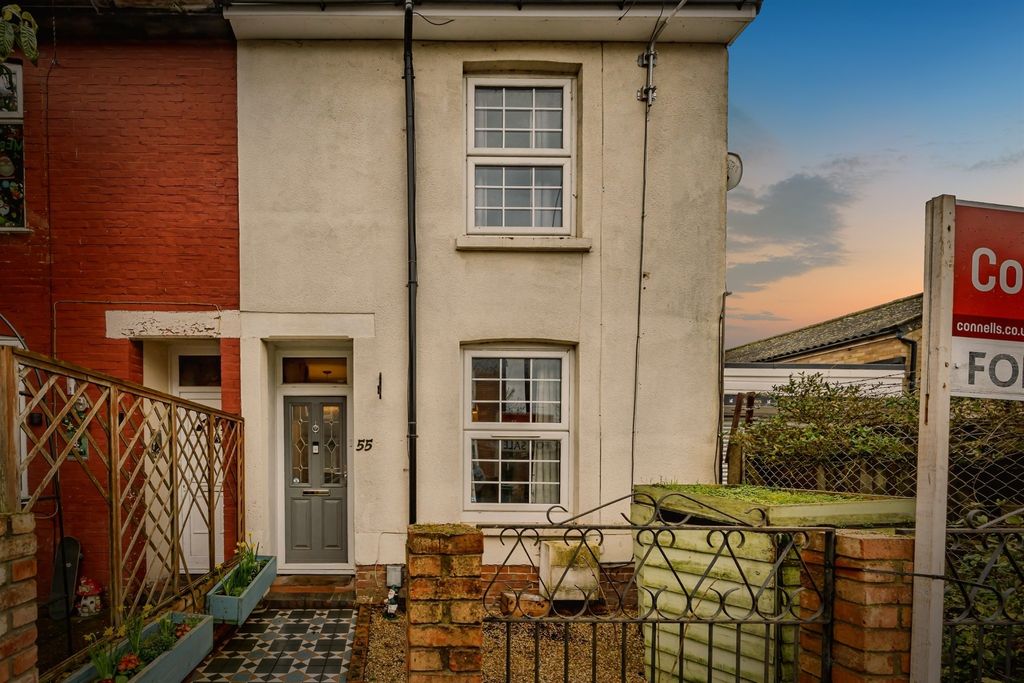 Property photo 1 of 12