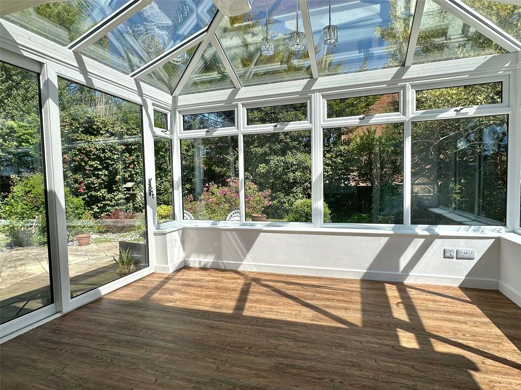 Property photo 3 of 17 Picture No. 06