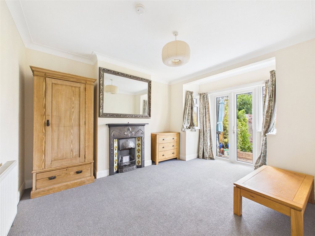 Property photo 3 of 19 Picture No. 06