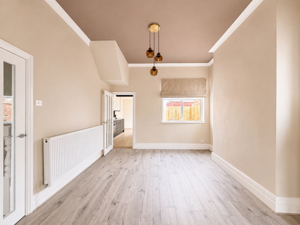 Property photo 3 of 17 5369626