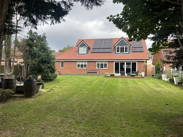 Property photo 1 of 21 Front