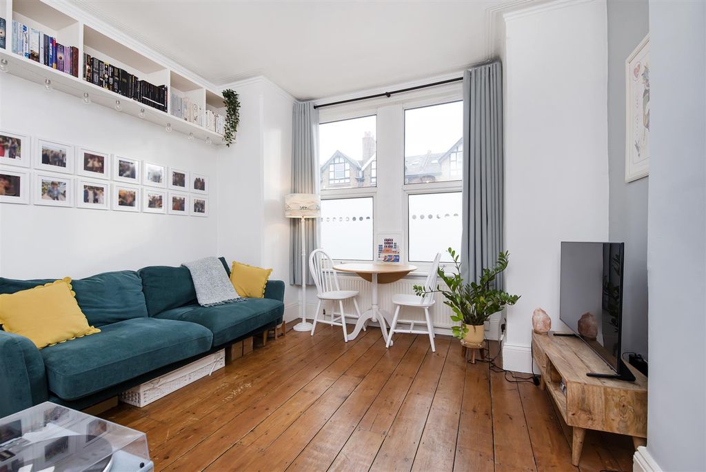 Property photo 2 of 8 Helliwell & Co