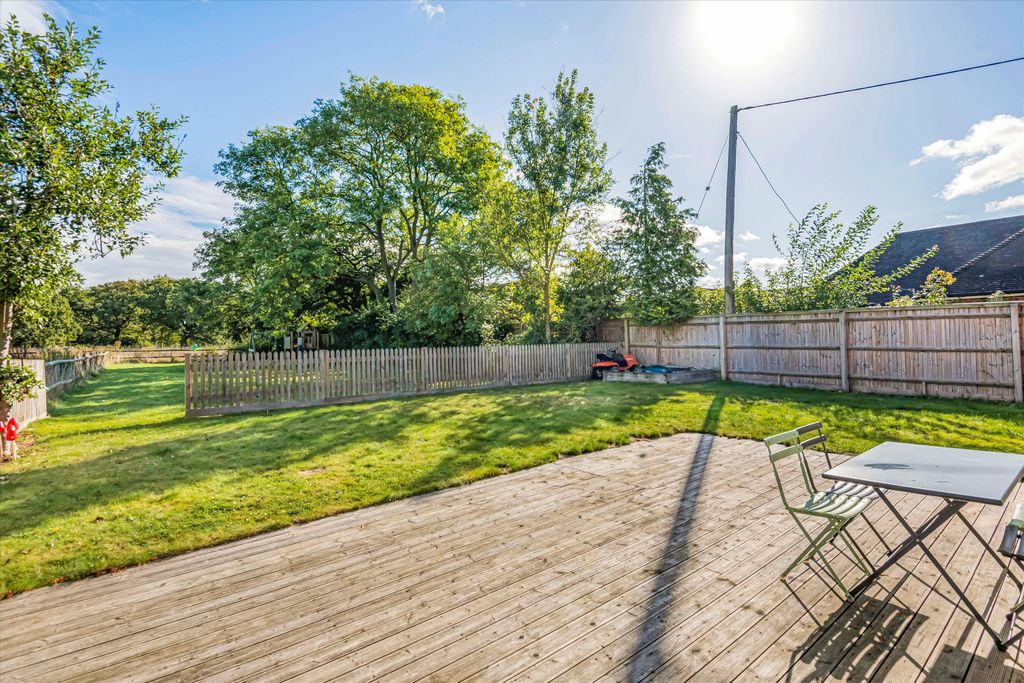 Property photo 3 of 40 Image