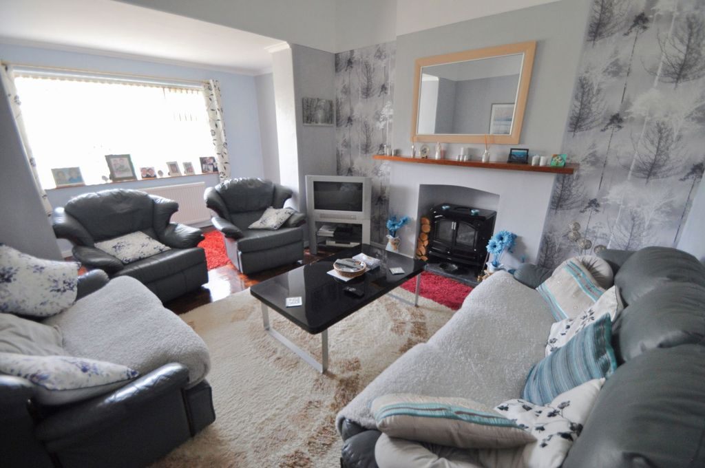 Property photo 3 of 46