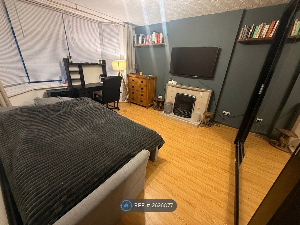 Property photo 2 of 10