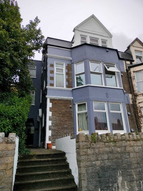 Property photo 2 of 10