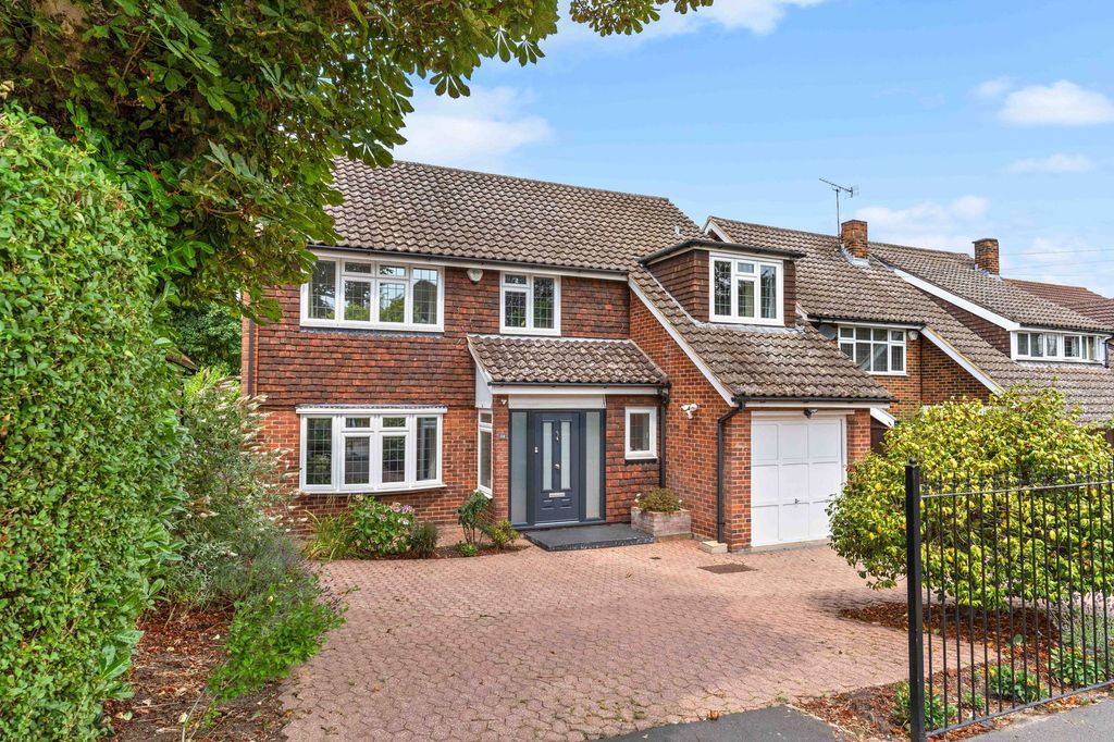 Property photo 1 of 42