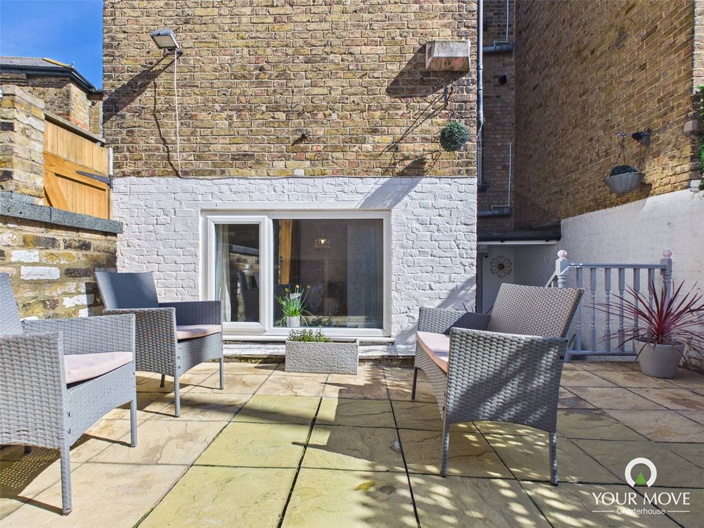 Property photo 1 of 13 Picture No. 14