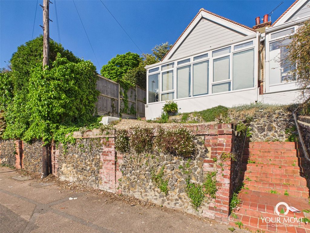 Property photo 1 of 15 Picture No. 16