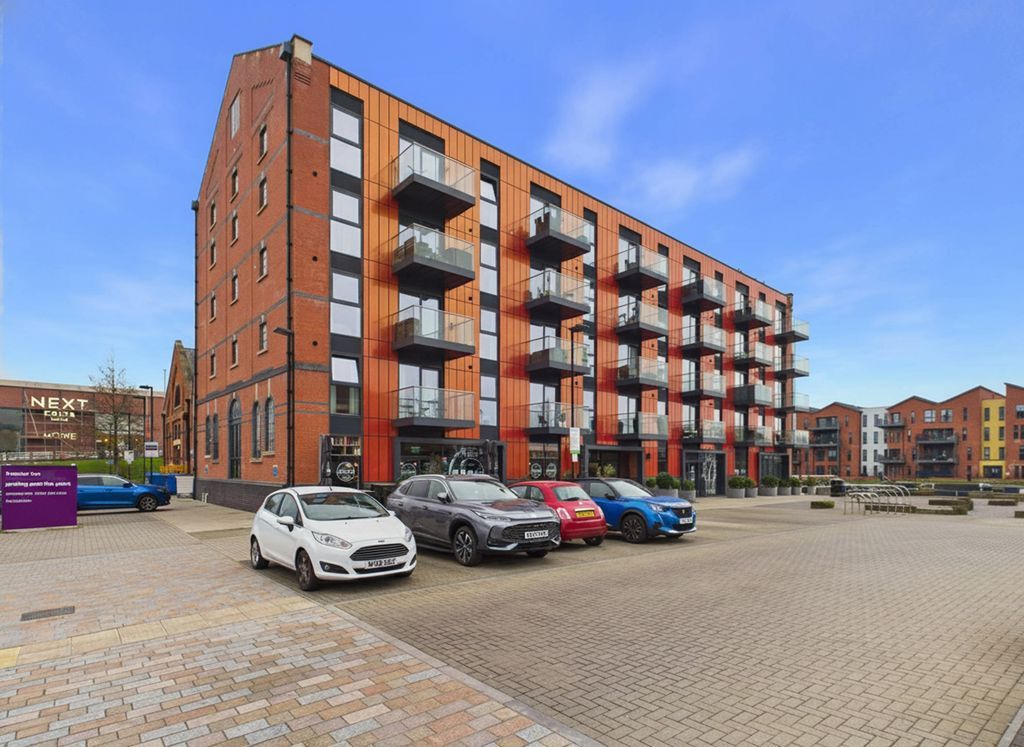 Property photo 1 of 11 Front Aspect