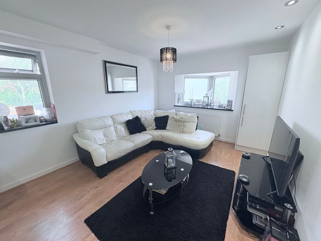 Property photo 1 of 18 Img_3347