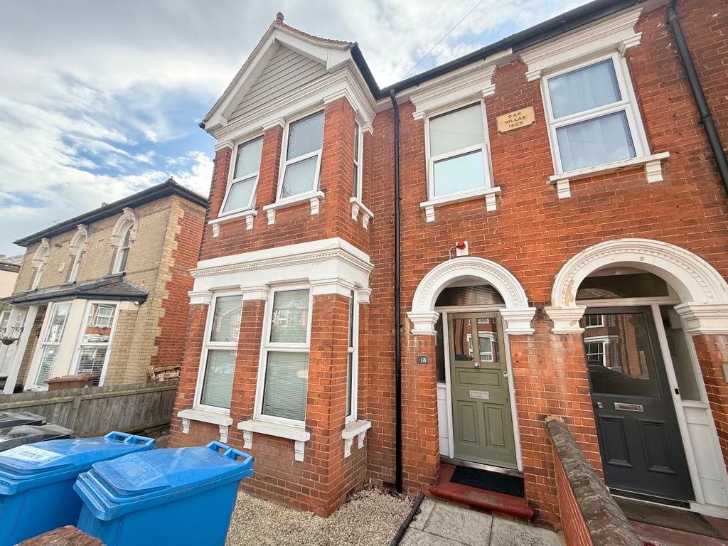 Property photo 3 of 7